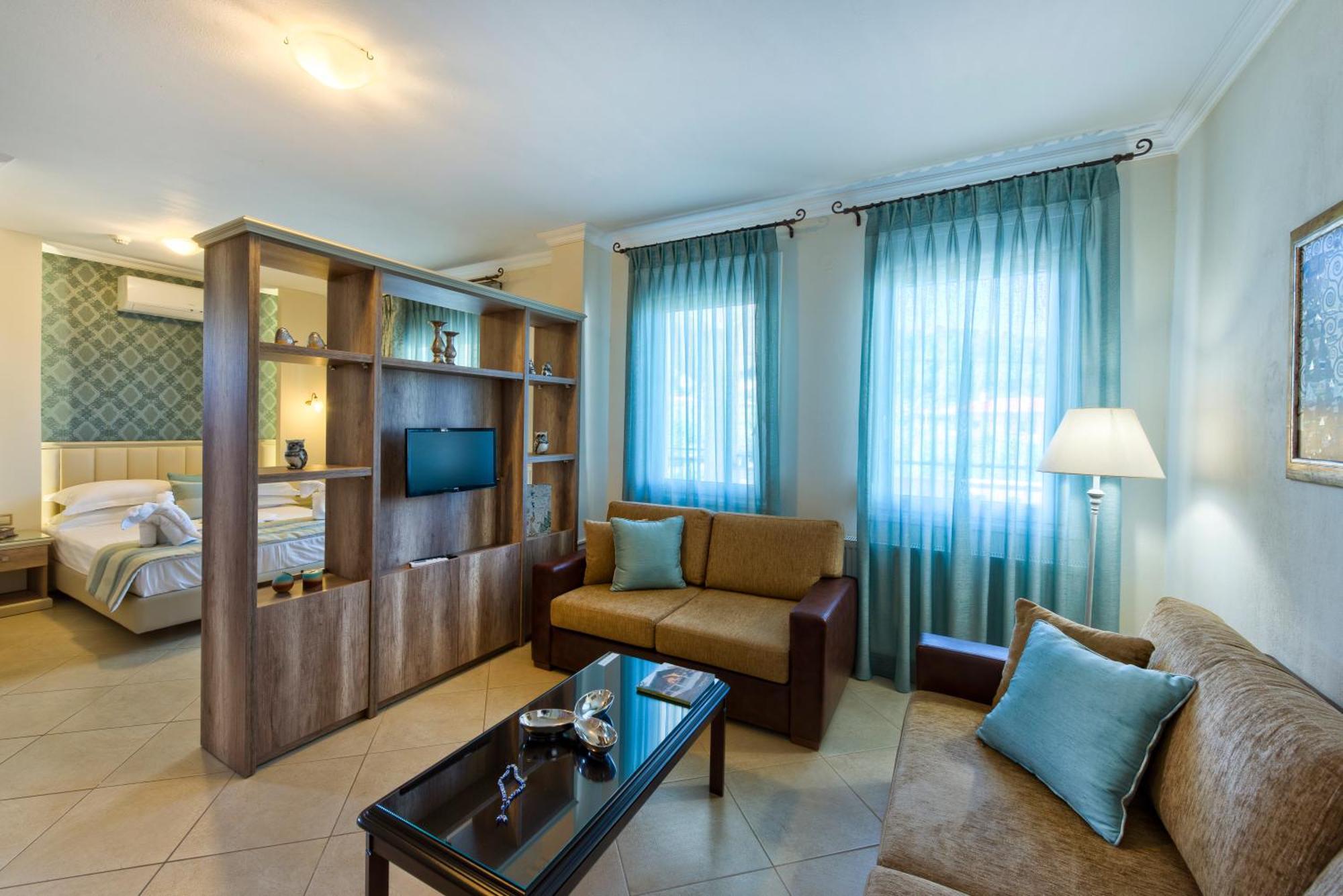 Mandani Villa Luxury Apartments ลีเมนาส ภายนอก รูปภาพ