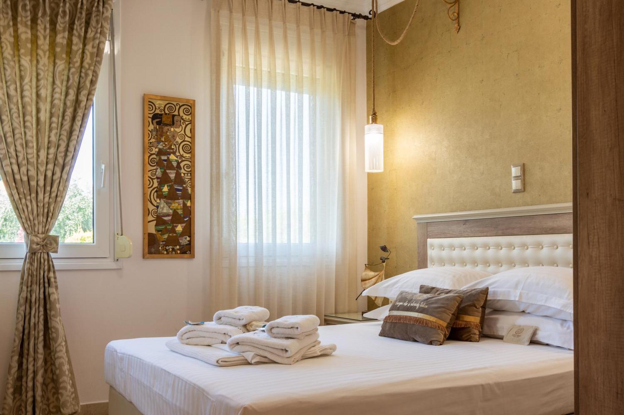 Mandani Villa Luxury Apartments ลีเมนาส ภายนอก รูปภาพ
