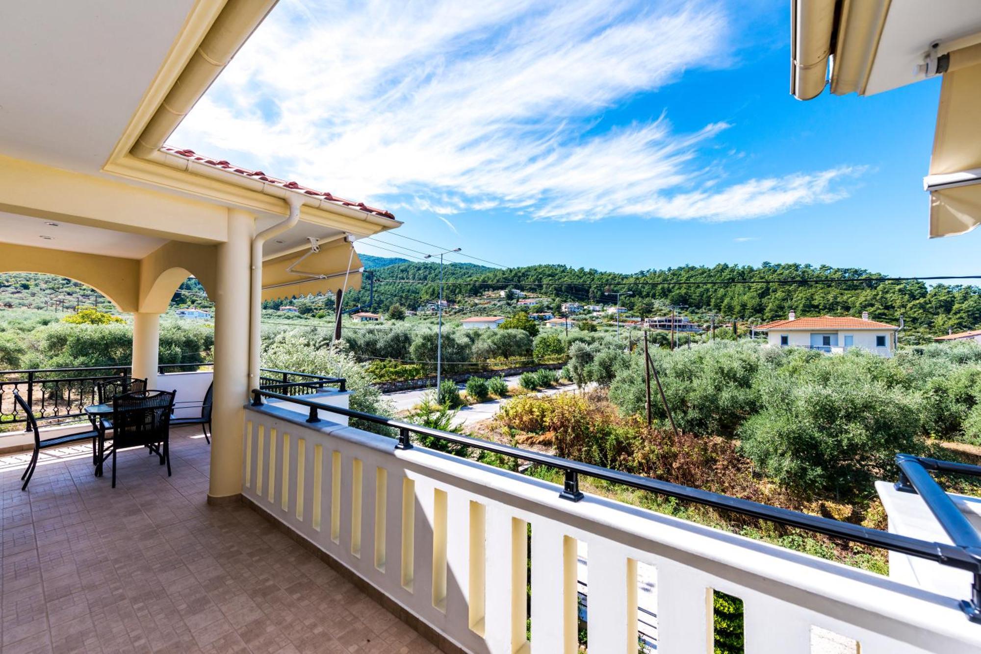 Mandani Villa Luxury Apartments ลีเมนาส ภายนอก รูปภาพ