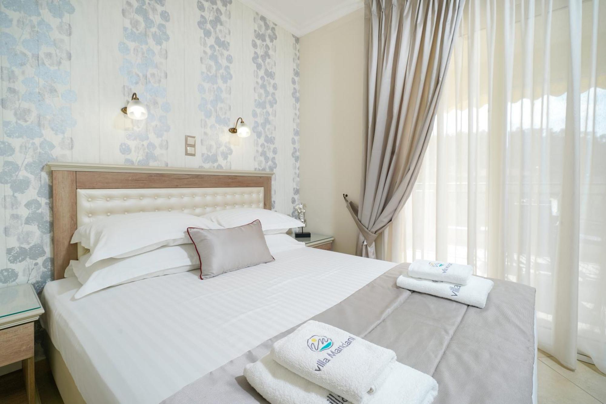 Mandani Villa Luxury Apartments ลีเมนาส ภายนอก รูปภาพ