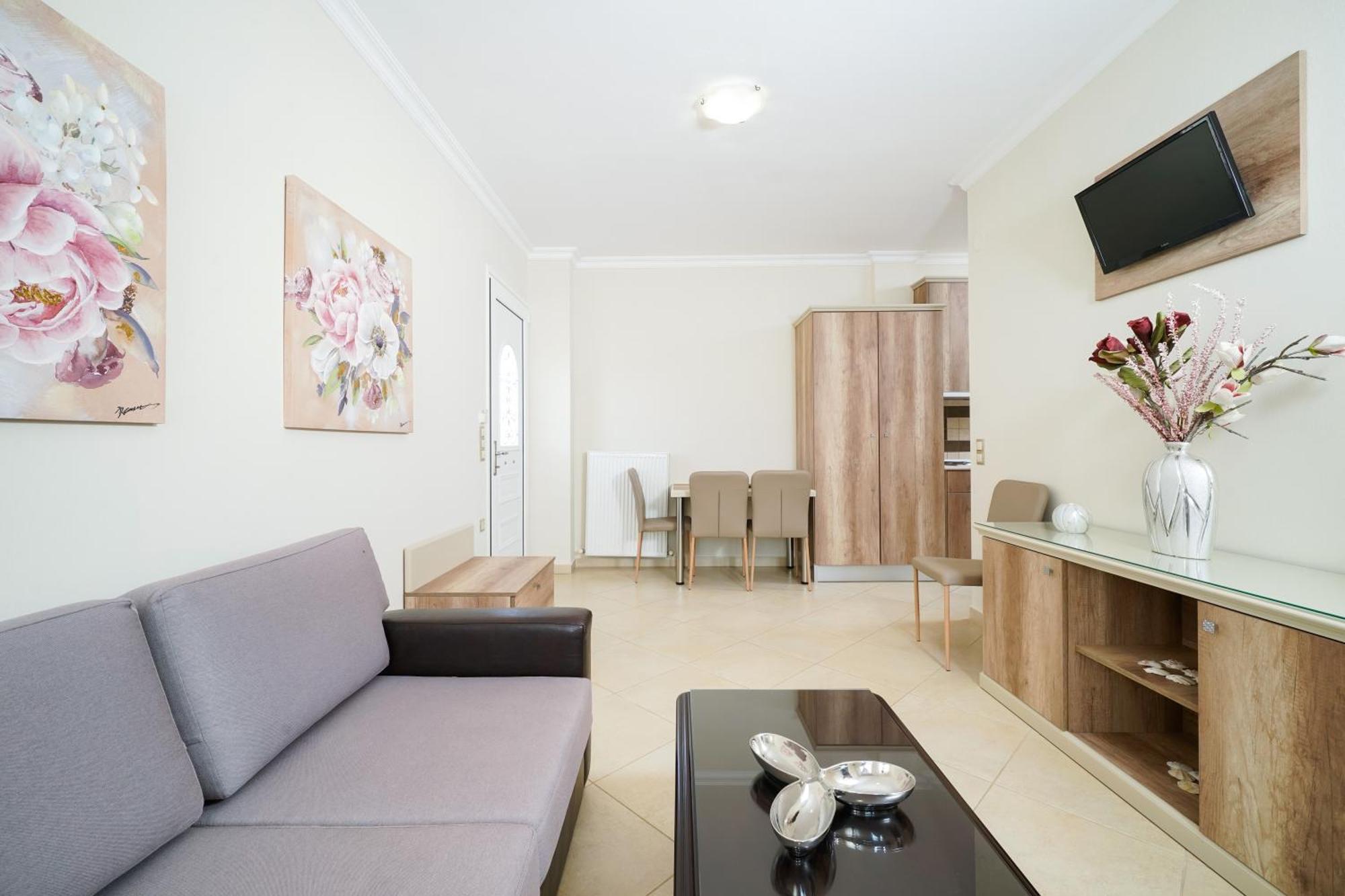 Mandani Villa Luxury Apartments ลีเมนาส ภายนอก รูปภาพ