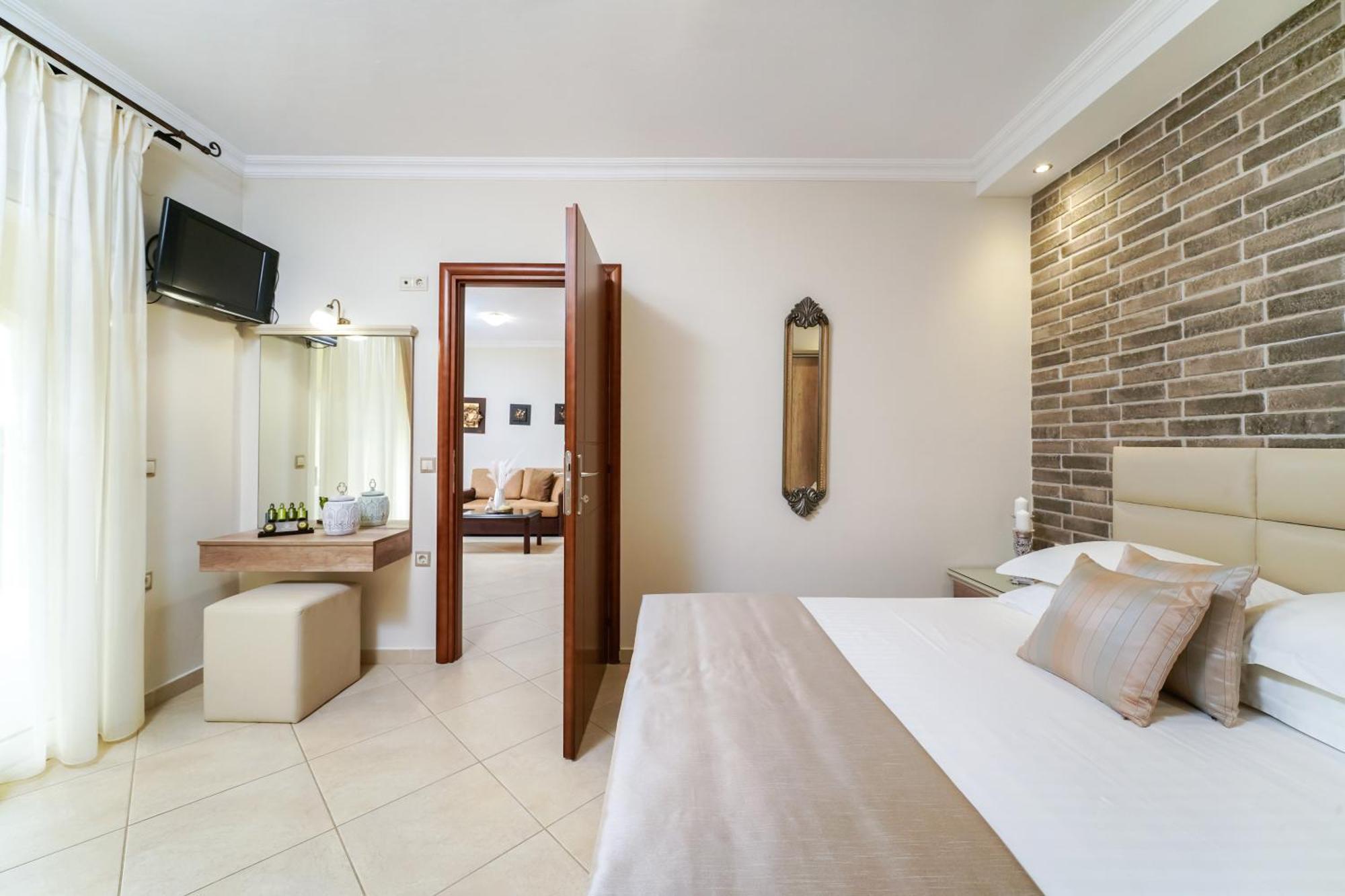 Mandani Villa Luxury Apartments ลีเมนาส ภายนอก รูปภาพ