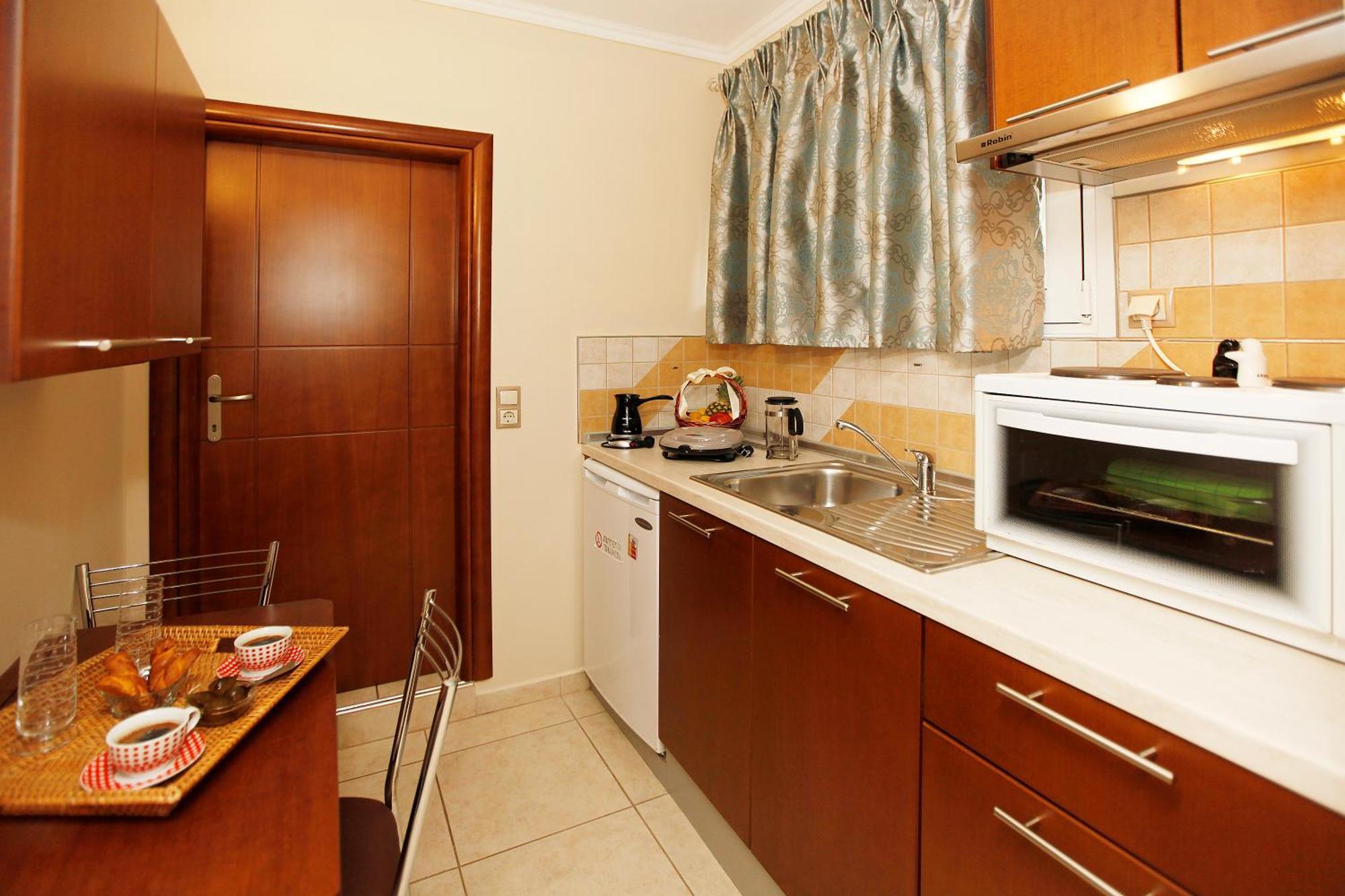 Mandani Villa Luxury Apartments ลีเมนาส ภายนอก รูปภาพ